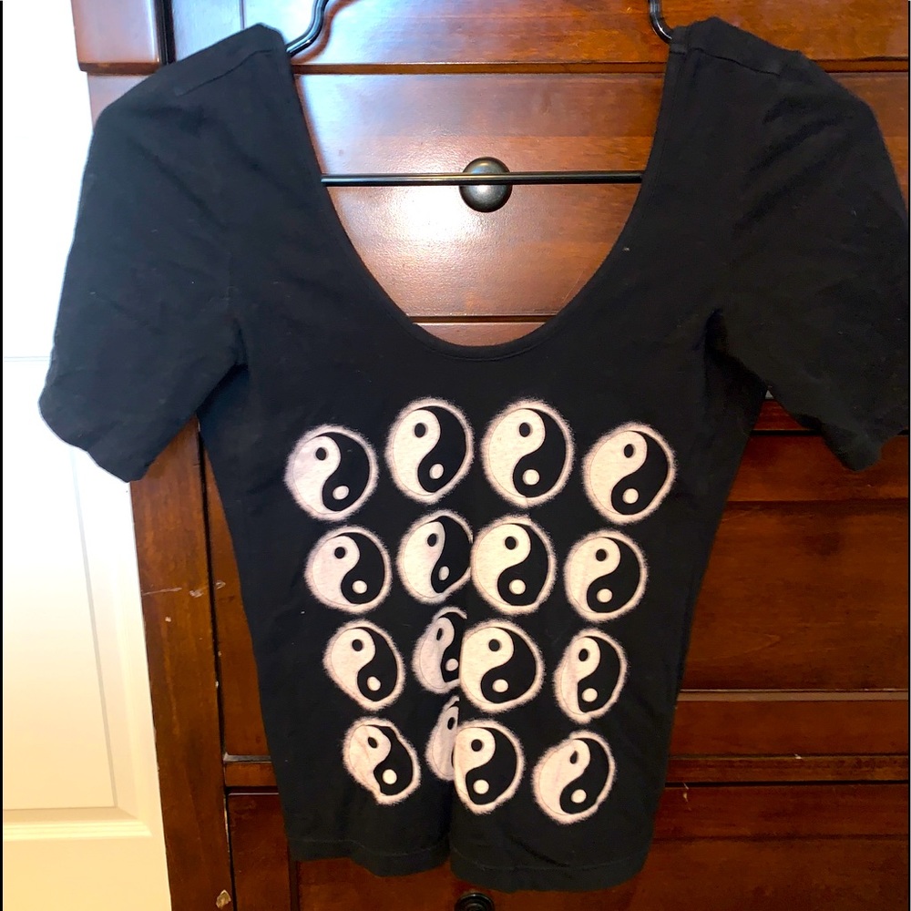 Low back, Yin Yang Top